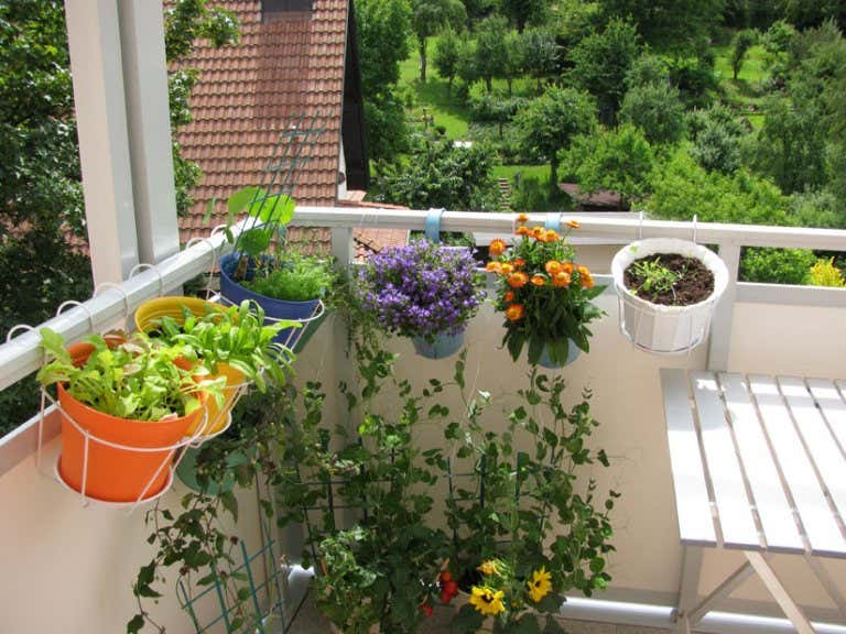 Garten anlegen auf Balkon 10 Ideen fürs Gärtnern