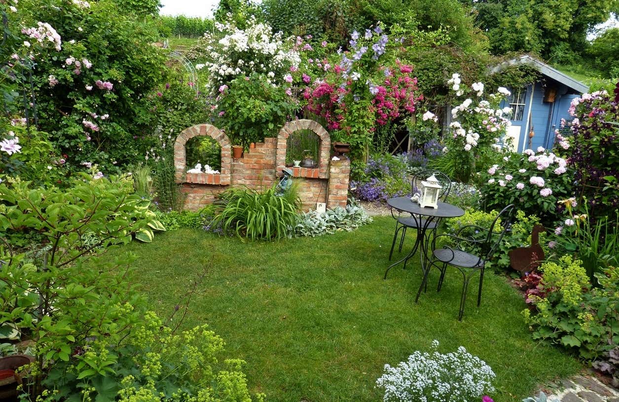 So vergrößern Sie einen kleinen Garten optisch