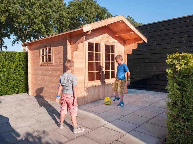 Ein Gartenhaus aus Douglasie robust und außergewöhnlich