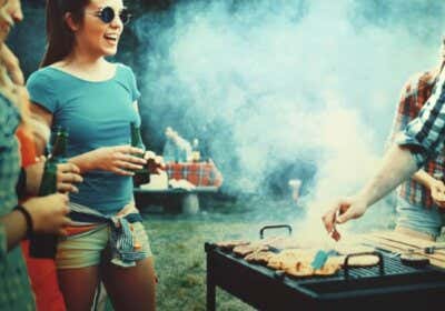 Grillen mit Freunden: 10 Deko- & Rezeptideen für Ihre Grillparty Grillen im Garten