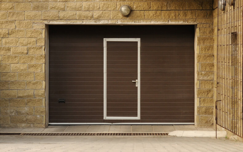 Mit diesen 12 Tipps wählen Sie das richtige Garagentor