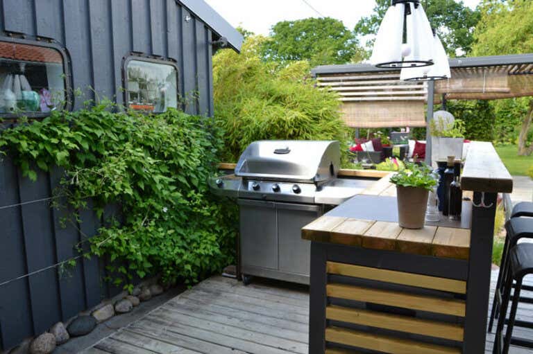Gartenküche selber bauen Anleitung und Tipps