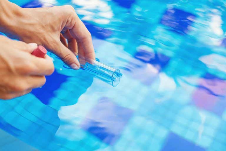 Pool reinigen Anleitung Schritt für Schritt zum sauberen Pool