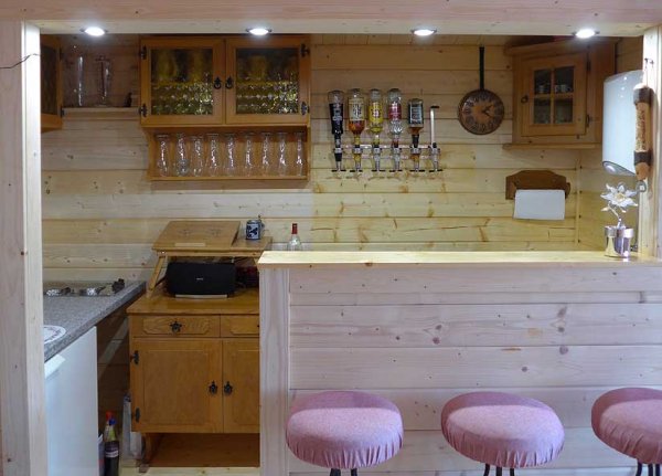 Aufbewahrung im Gartenhaus: Wohin mit den vielen Dingen?