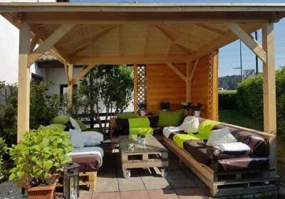 Gartenlounge selber bauen: Ein Pavillon für die ganze Familie