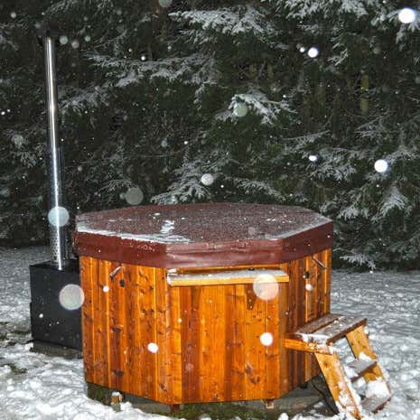 Kundenbild: Hot Tub - Badebottich mit Einsatz aus Sanitäracryl - Achteckig