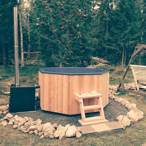 Kundenbild: Hot Tub - Badebottich mit Einsatz aus Sanitäracryl - Achteckig