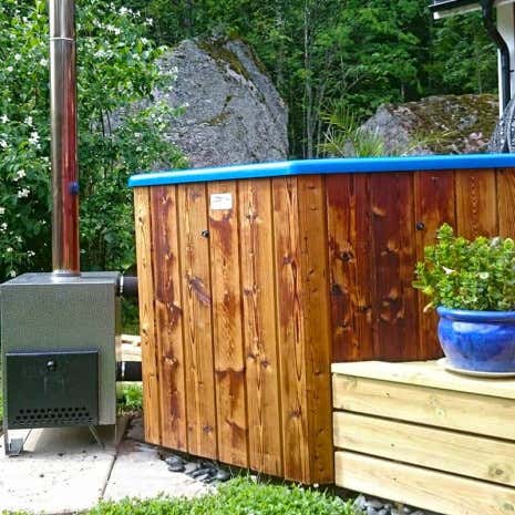 Kundenbild: Hot Tub - Badebottich mit Einsatz aus Sanitäracryl - Achteckig