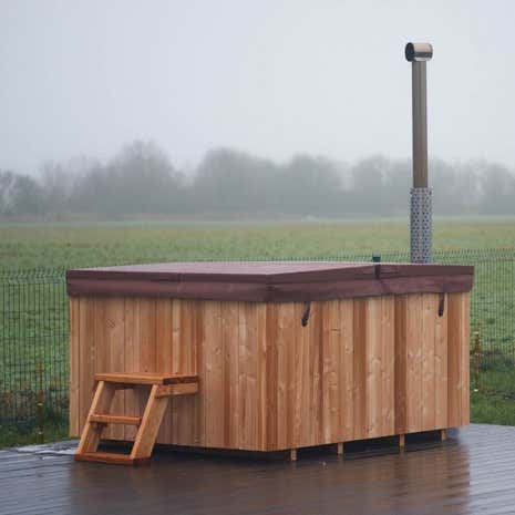 Kundenbild: Hot Tub - Badebottich mit Einsatz aus Sanitäracryl - Quattro